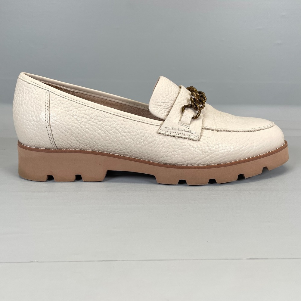 Vionic Emalyn Loafers Womens Size 9.5 Cream Beige Leather Lug Sole Comfort Shoes
